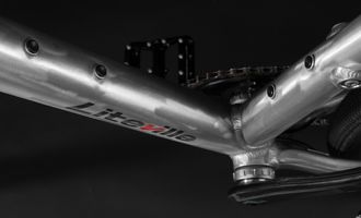 4-ONE Mk1 Flaschenhalter